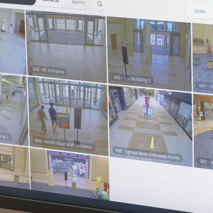 Computer at Jefferson Mall with security cameras
